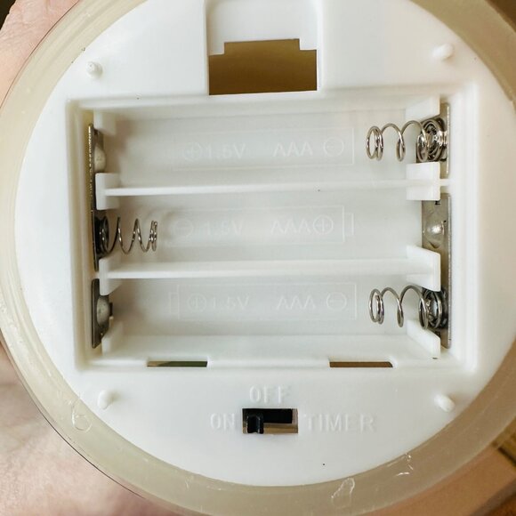 LED flameless candles with timer Auto Off Flickers and Glows 3 pack Home Decor - Picture 7 of 13